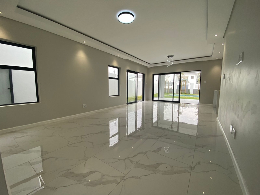 4 Bedroom Property for Sale in Sandown Western Cape